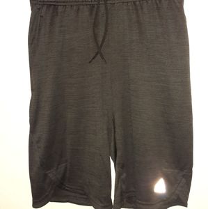 Mens sz small Reebok Basketball shorts